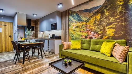 Apartamenty ROYAL APARTS Centrum - Kilińskiego 17A przy wyciągu, blisko szlaków, Szklarska Poręba (zdjęcie 2)