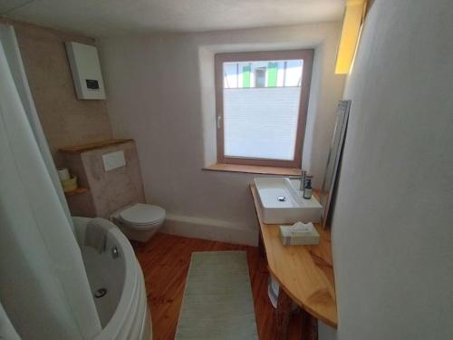 Baie, Kleine urige Unterkunft im Lehmbau in Altenkirchen (Westerwald)