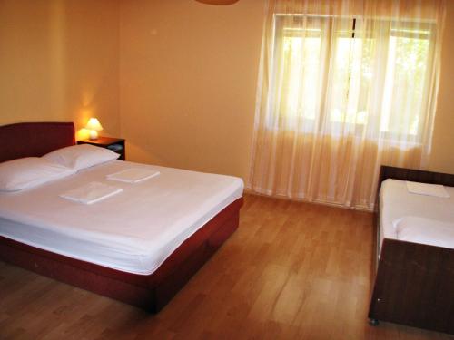 Apartments Miljak