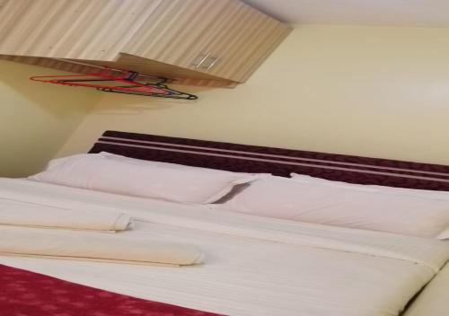 Eilarose City View Suites