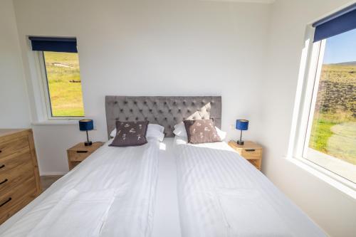 LL Properties - Villa With a Hot tub & Scenic View, Akureyri (zdjęcie 7)