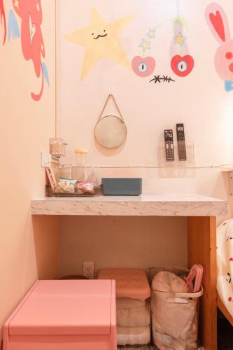 stars walk slowly near Anping Fort