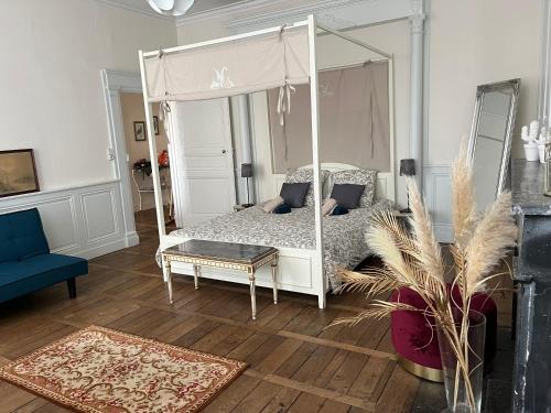 La Villa Louana 1 Appartement 160m2 sobriété,élégance en cœur de ville - Saint-Pardoux-le-Neuf