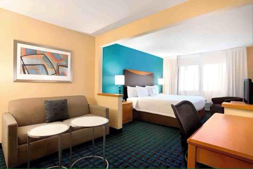 Fairfield Inn by Marriott Dubuque - image 6