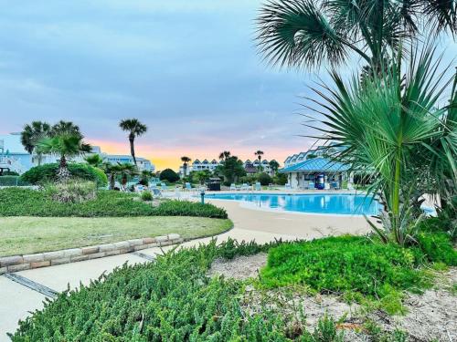 Plantation West Condos - 수영장