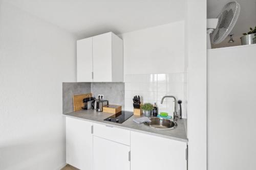 Go2Cozy - Study & Work Apartments - WIFI - Kitchen, Kaiserslautern (foto 5)