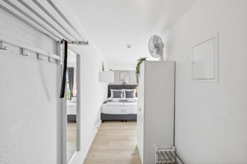 Go2Cozy - Study & Work Apartments - WIFI - Kitchen, Kaiserslautern (foto 9)