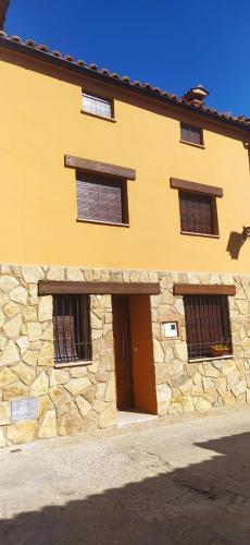 Casa Misi · Candeleda