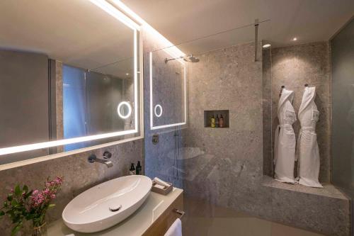 Superior Double or Twin Room image 2