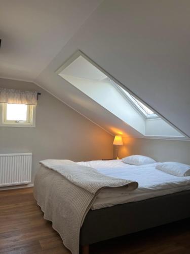 2 double beds
