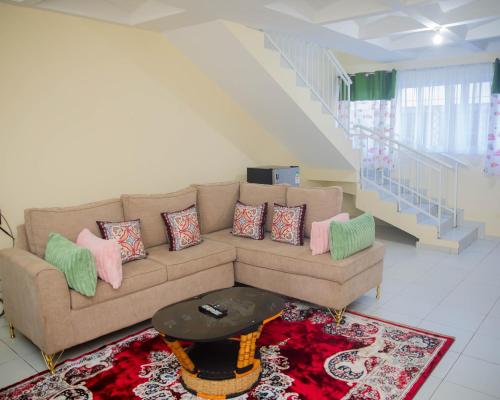 Serena Road Villa B in 山祖海灘