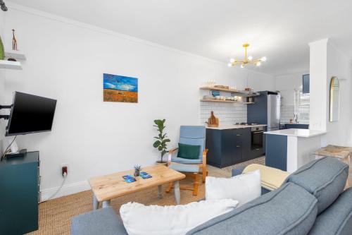 Summerville Beach Loft - image 9