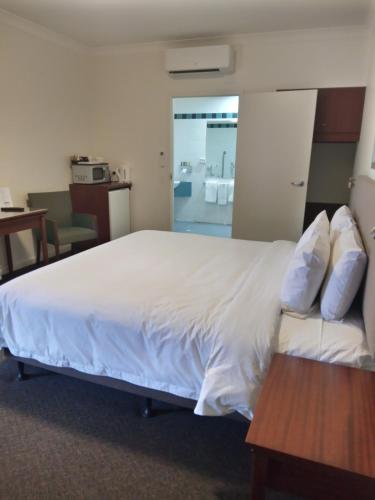 Pastoral Hotel Motel