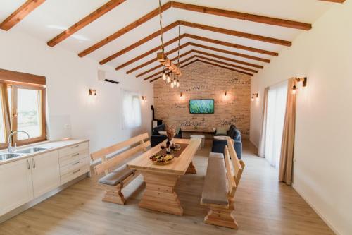 Létesítmények, Holiday House Lastva in Mali Ogradenik