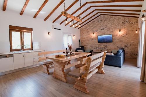 Létesítmények, Holiday House Lastva in Mali Ogradenik