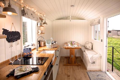 Konyha, Starlight Shepherd Hut in Bampton (Oxfordshire)