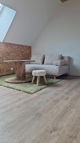 appartement dans une écurie (appartement dans une ecurie) in Amillis