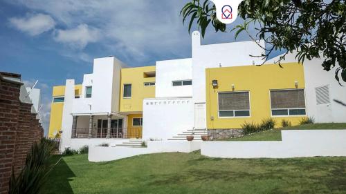 Casa Amarilla Guanajuato in Guanajuato, Mexico