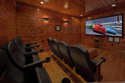 Lazy Daze Lodge Holiday home in Gatlinburg, USA