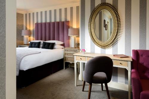 1 queen bed