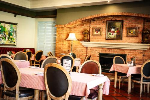 595743123 Three Rivers Lodge and Villas
