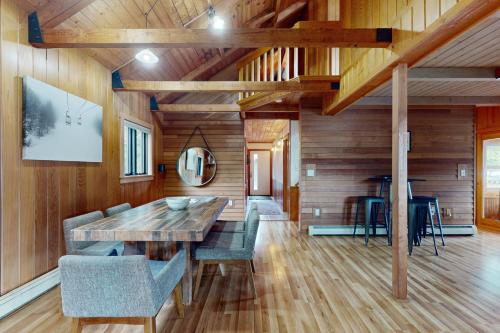 Serenity by the lake in 洛厄爾 (VT)