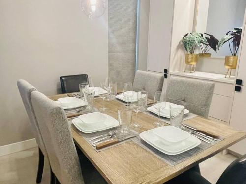 ENTIRE Sunrise Resort Townhome in Parksville in Parksville, Canada