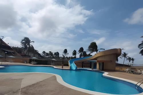 수영장, Cómodo apartamento con vista espectacular (Comodo apartamento con vista espectacular) in 투카카스