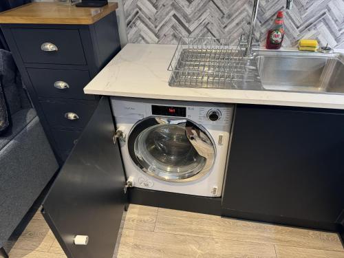 Cozy Apartment in Stoke-on-Trent One double bed in Hartshill