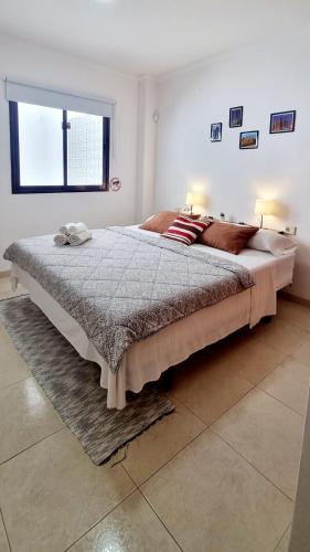 ALMar WeGo! Alcala -Habitaciones Privadas con bano compartido Frente al Mar - Private Rooms in share - Chío