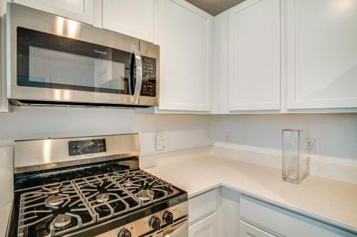 Pet-Friendly Home about 4 Mi to Big Rivers Water Park! in New Caney, USA