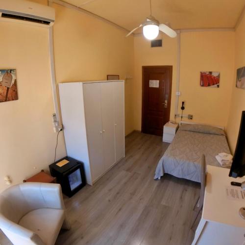 Giappone Inn Parking Hotel, Livorno (foto 7)