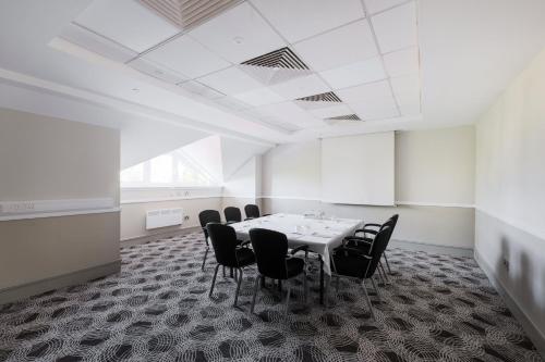 Holiday Inn Glasgow - East Kilbride an IHG Hotel - image 3