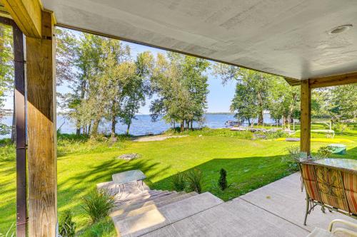 Lake Champlain Retreat w/ Grill, Fire Pit! in Isle la Motte (VT)