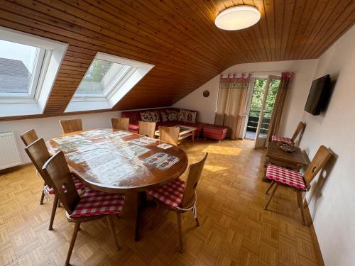 Ferienhaus Frei 1 Hinterzarten - image 2