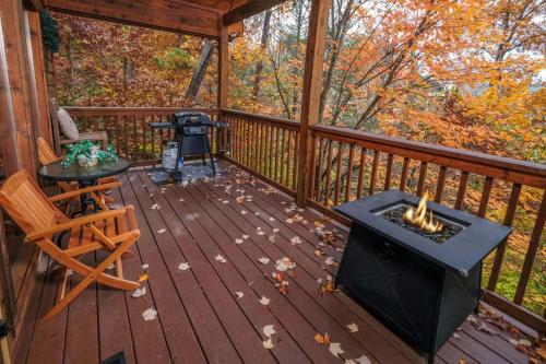 Beauty and the Bear By Colonial Properties - image 9