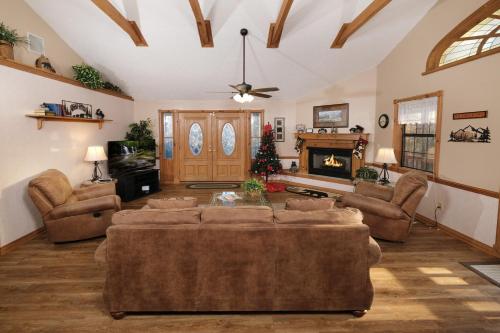 Mountain Paradise Secluded 2BR Gatlinburg in Sevierville, USA