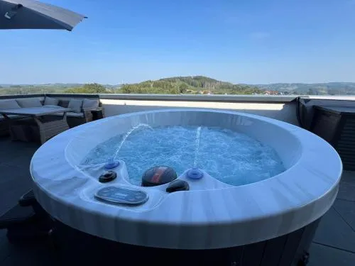 Immo-Vision - Penthouse Privat Wellness in Bergneustadt, Deutschland
