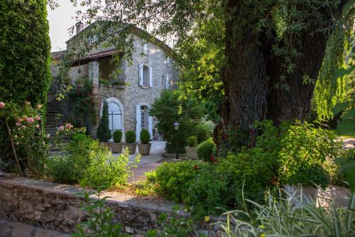 La Campagne St Lazare - Restaurant Chambres d'Hôtes Piscine & SPA