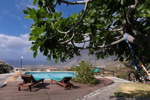 Increibles vistas al mar y a la montana, BBQ, Piscina y Tennis
