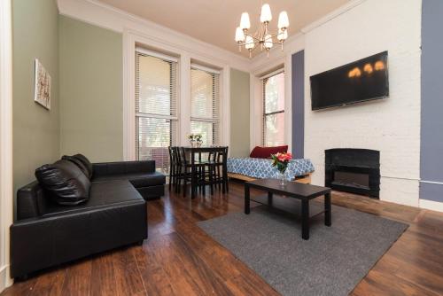 Unbeatable Location - Walkable Entertainment in Pittsburgh, USA