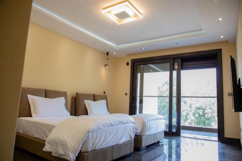 Palm evasion in לה סומונה