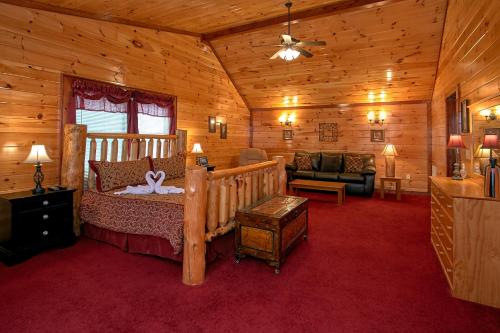 Live Laugh Love Pool Lodge - image 2