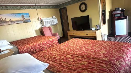 Relax Inn Vinita - image 11