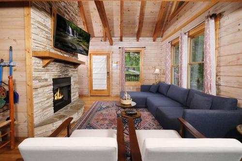 Home Tweet Home in Pigeon Forge, USA
