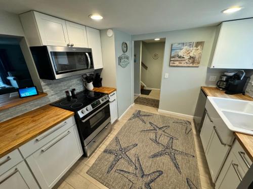 5 Stones Throw near Buttlerfly Mm LLC