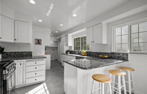 Modern 2-Bedroom in Santa Moinca Area Close to UCLA, Los Angeles (fotografie 2)