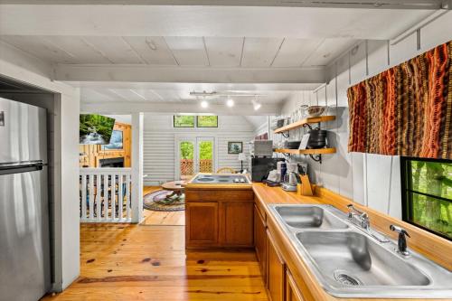 Keatons Knotty Hideaway in Pigeon Forge, USA