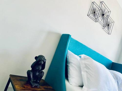 Gorgeous Upscale 4 Level Modern 4BR Home with Parking Gorgeous Upscale 4 Level Modern 4BR Home with Parking