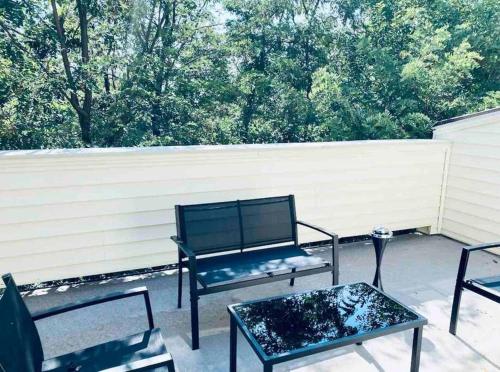 Gorgeous Upscale 4 Level Modern 4BR Home with Parking Gorgeous Upscale 4 Level Modern 4BR Home with Parking